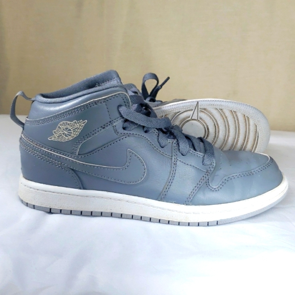 Size 3Y NIKE AIR FORCE 1